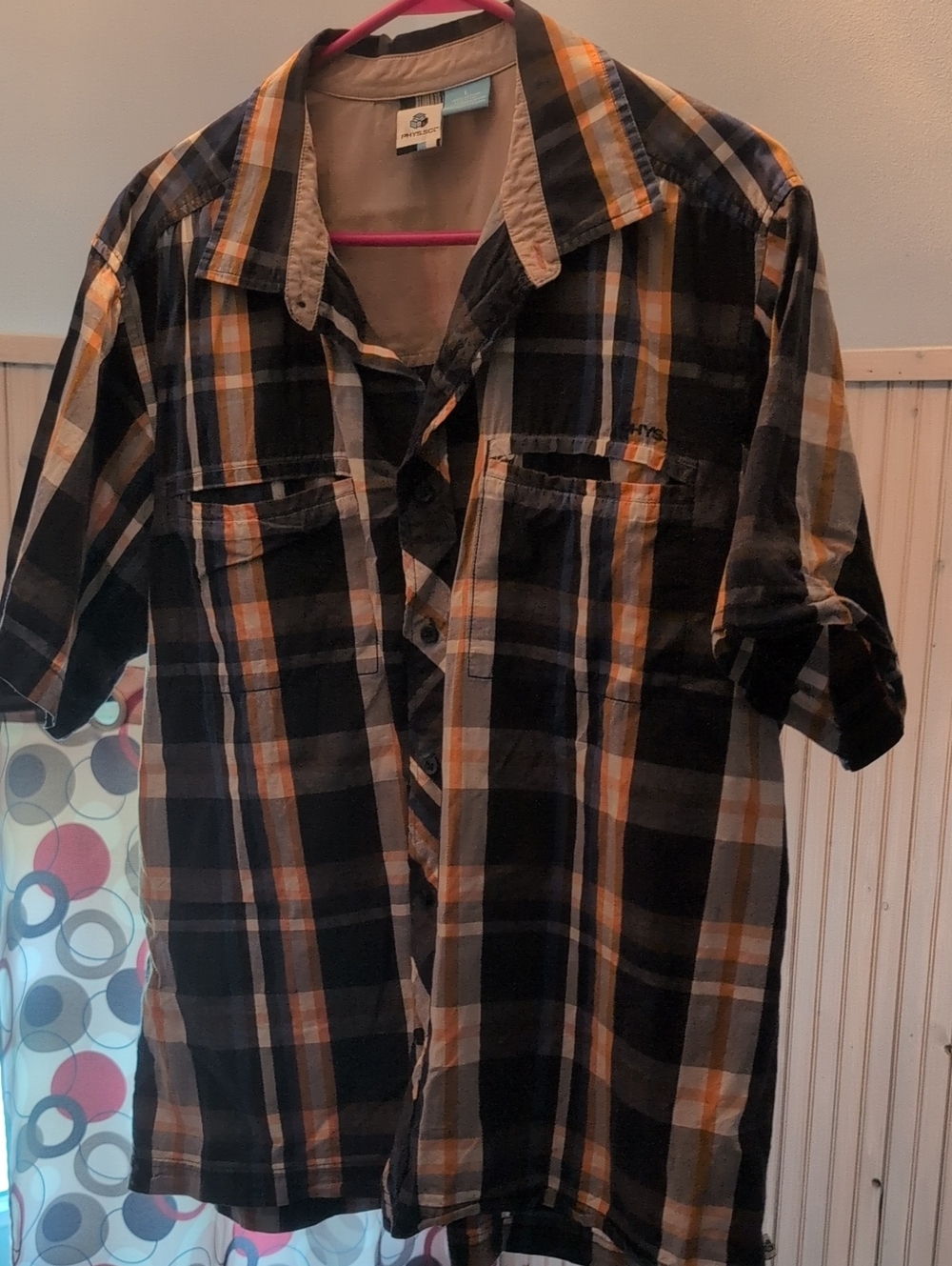 Men's Black and Orange Plaid Short-Sleeve Button-Down Shirt